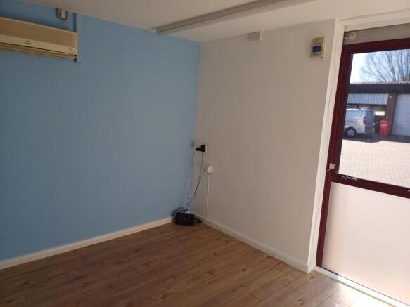 Photo 5