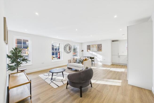 CAM05250G0-PR0008-STILL003