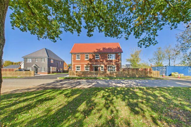 CAM05449G0-PR0035-STILL006