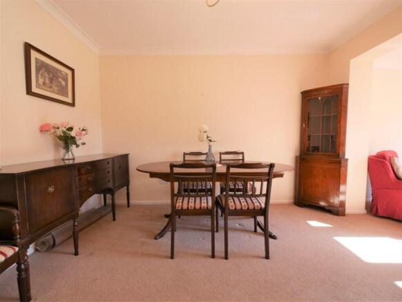 DINING AREA2