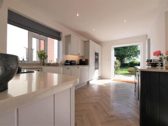 KITCHEN1