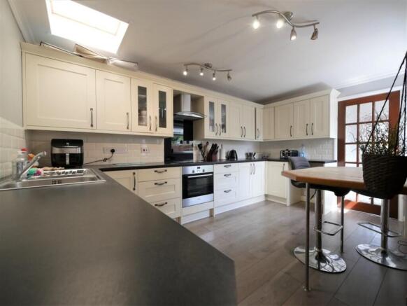 KITCHEN1