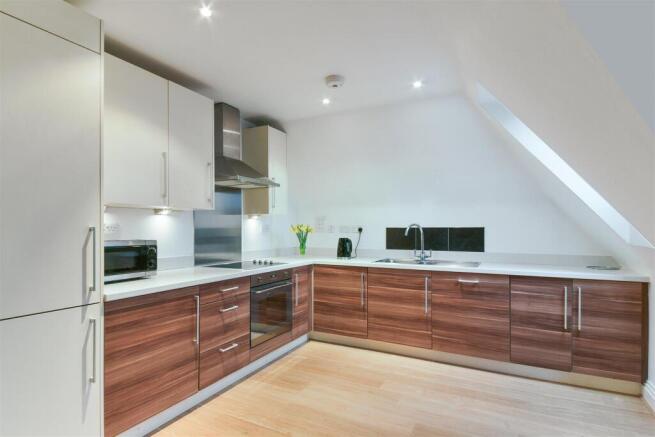 CHIPSTEAD HOUSE, FLAT 8 - (1).jpg