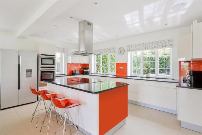 THE-DRIVE,-10--Kitchen-Island-2-Retouched.jpg