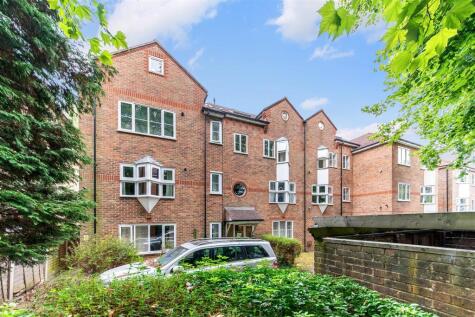 Overton Road, Sutton