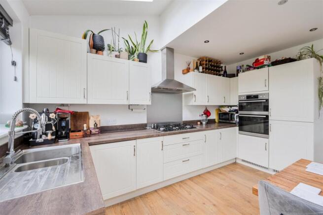 COURAGE CLOSE, 3 (18).jpg