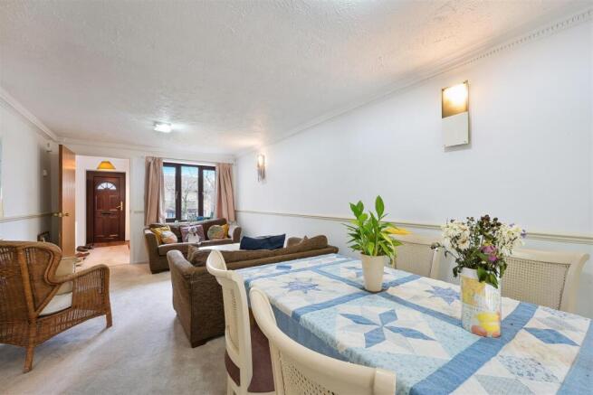 MORSTON CLOSE (7).jpg