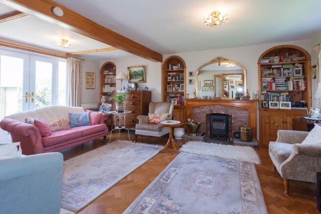 SITTING ROOM 
