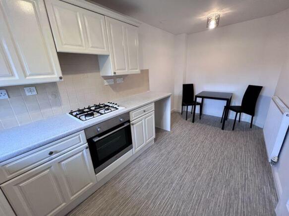 KITCHEN DINER C