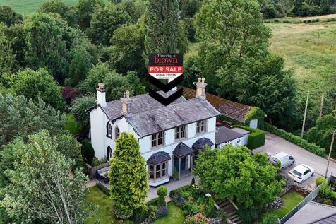 Portland Drive, Scholar Green