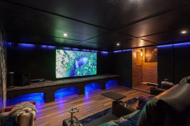 BASEMENT CIMEMA ROOM