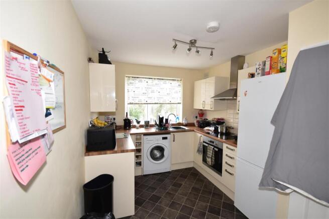 Kitchen.JPG