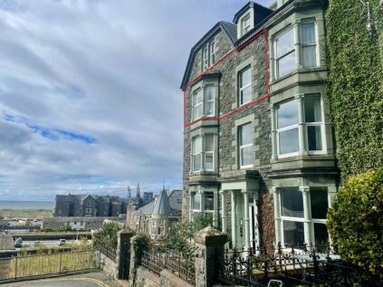 Flat 4, St. Davids Court, St. Johns Hill, Barmouth, LL42 1AF
