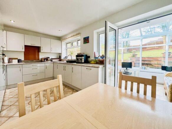 Kitchen diner