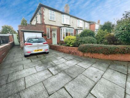 Green Lane, Great Lever