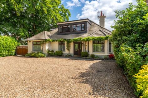 Highfield Road, West Moors, Ferndown, Dorset, BH22