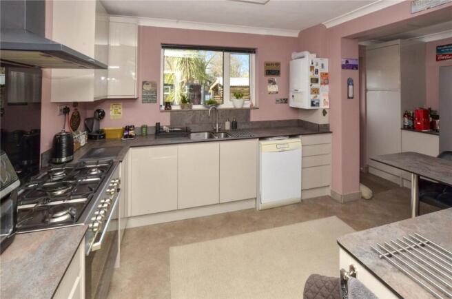 Kitchen/Breakfast Rm