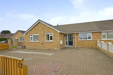 Shaftesbury Road, West Moors, Ferndown, Dorset, BH22