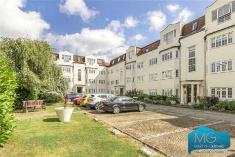 Etchingham Park Road, London, N3