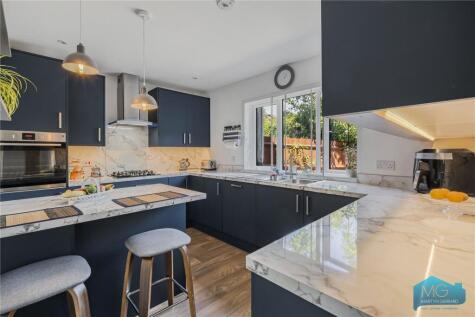 The Causeway, London, N2