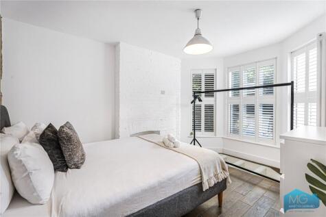 Manor Park Road, London, N2