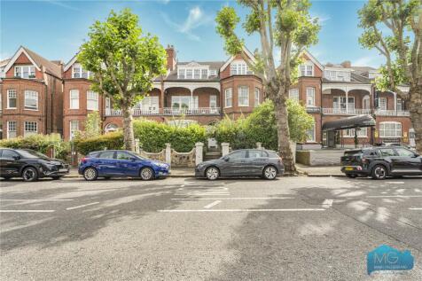 Queens Avenue, London, N10