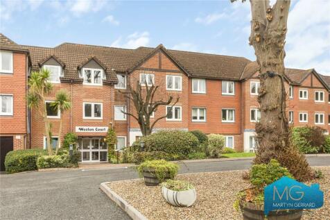 Farnham Close, London, N20