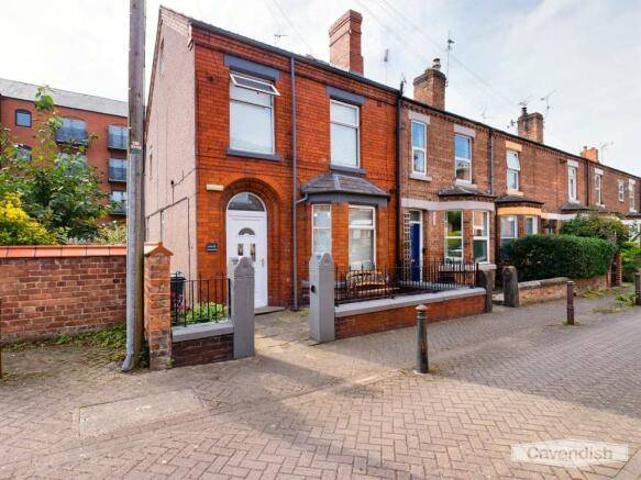 7 bedroom end of terrace house  for sale Chester