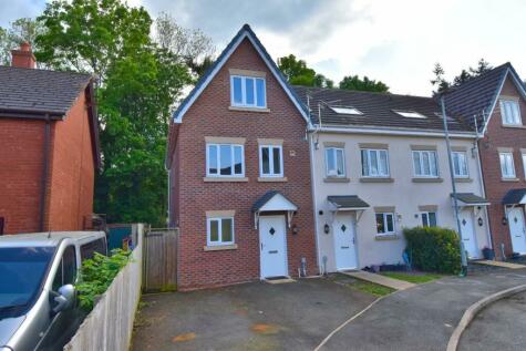 Ruthin - 4 bedroom end of terrace house for sale
