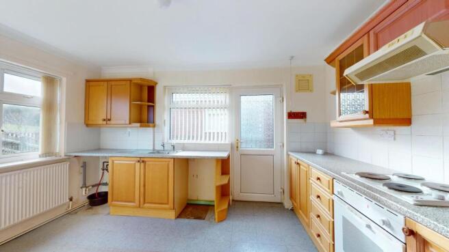 KITCHEN/DINING ROOM