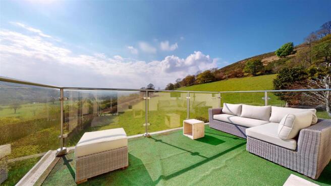 SUN DECK