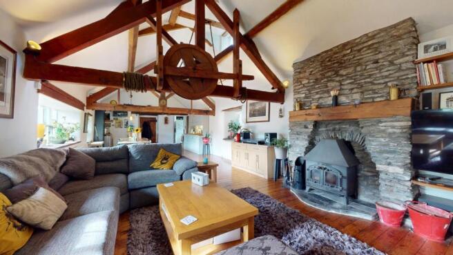 LOUNGE/DINING ROOM