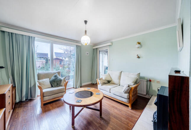 1385536-3-692da36...