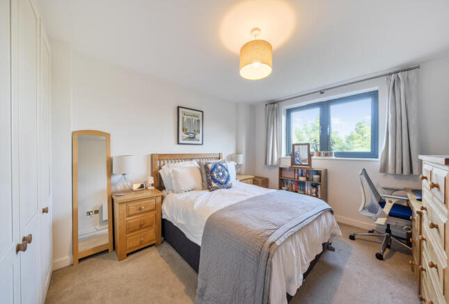 1346462-1-68b09ab...