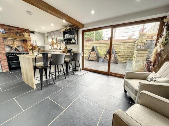 Dining kitchen