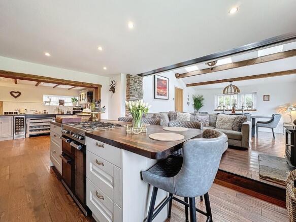 Ftd kitchen to li...