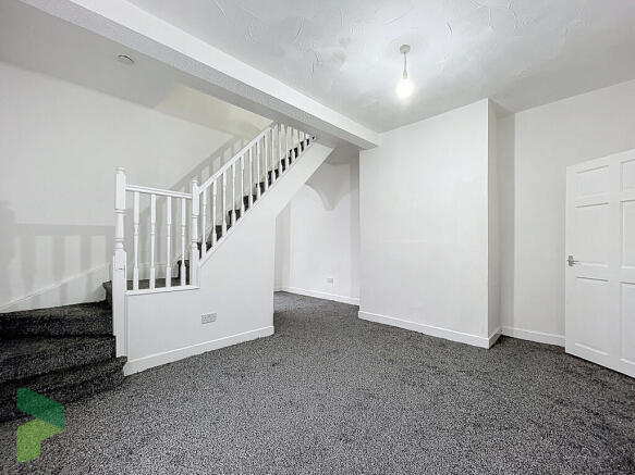 Sitting room or d...