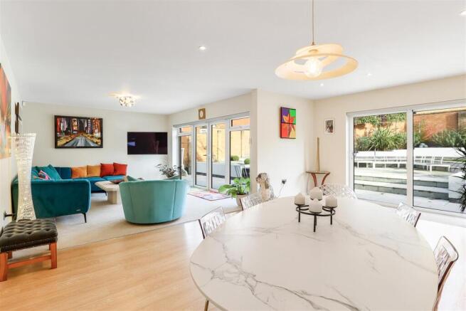 Lounge Area