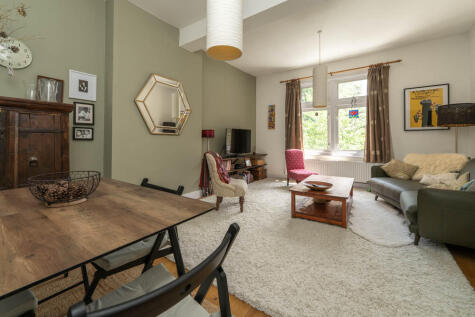 Blake Hall Road, Wanstead, E11