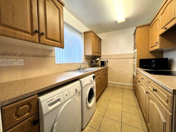Kitchen_1.jpeg