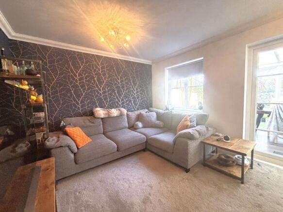 Living Room_1.jpeg
