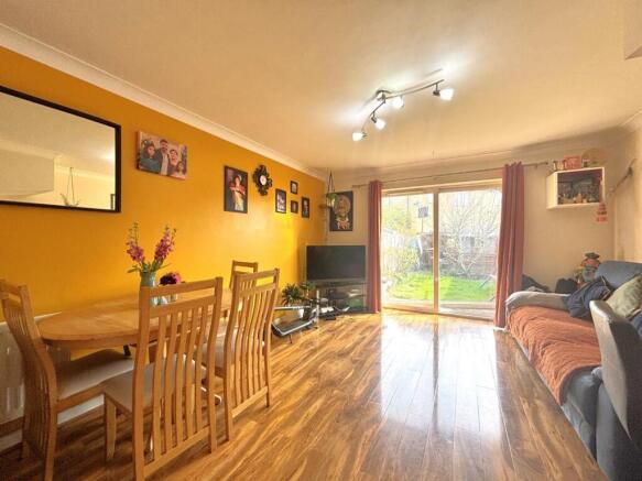 Living Room_1.jpeg