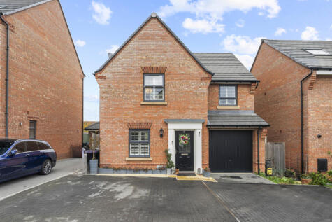 Giffin Way, Sawbridgeworth, Hertfordshire, CM21