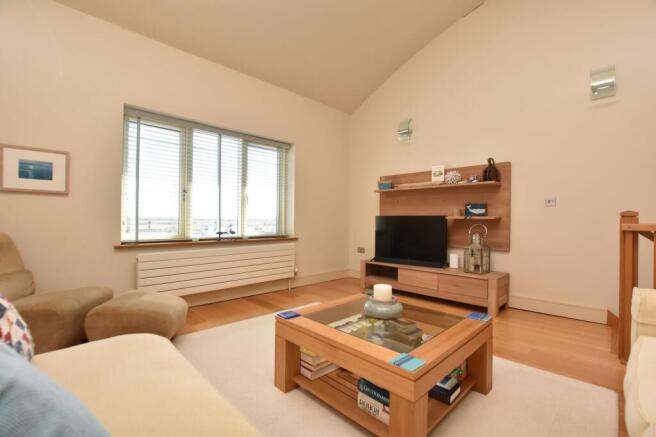 Open plan lounge/diner/kitchen