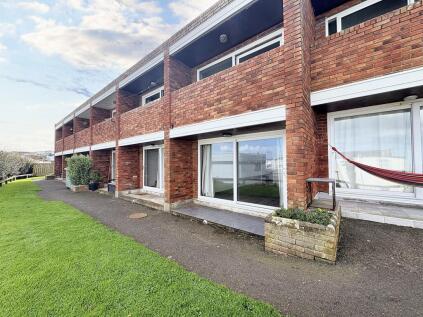 Bay Apartments, Overlooking Fistral Beach