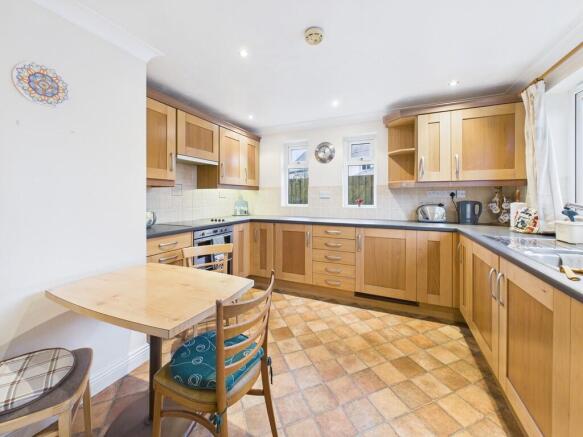 CAM05372G0-PR0098...