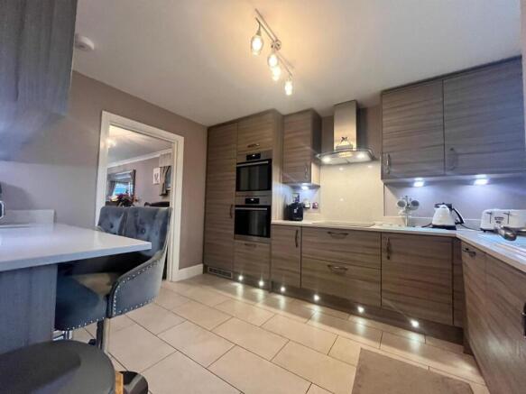 kitchen 1.jpeg