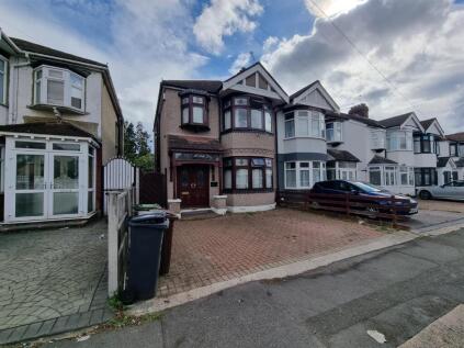 Pemberton Gardens, Romford