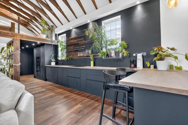 Lounge / Kitchen