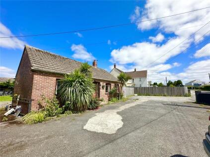 Calvesford Road, Great Torrington, Devon